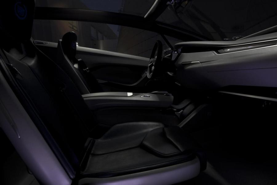  Cadillac Urban Luxury Concept 2010 года  (фото 32 из 45)